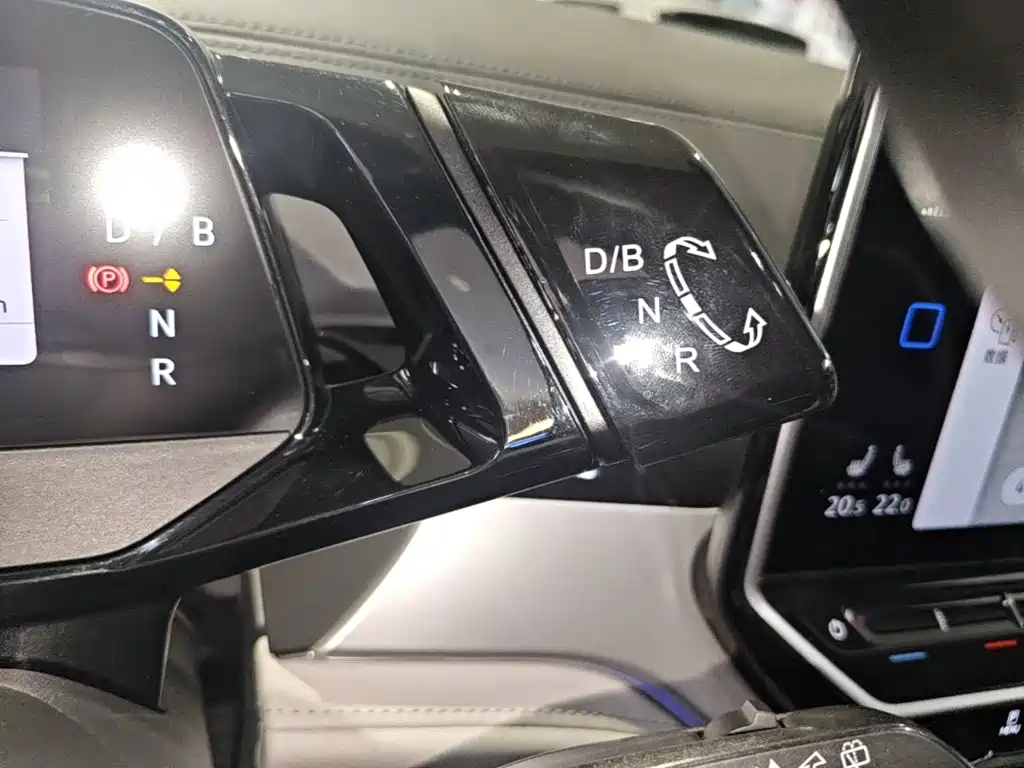 Volkswagen ID.6 Crozz — миниатюра 14