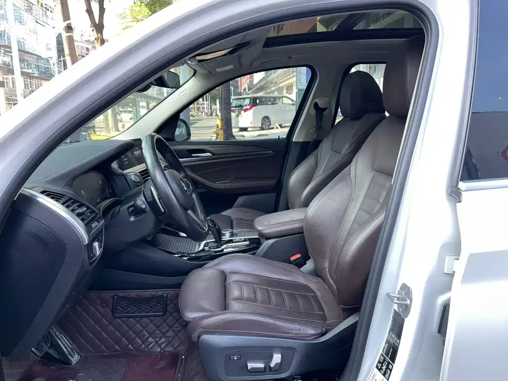 BMW X3 — миниатюра 5
