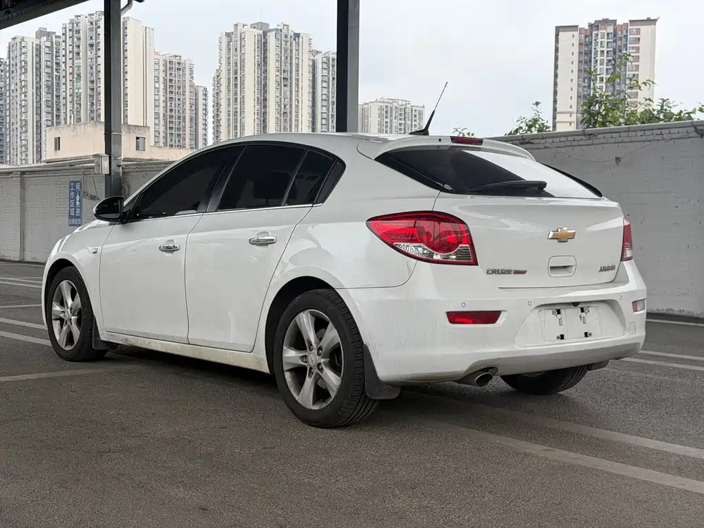 Chevrolet Cruze — миниатюра 7