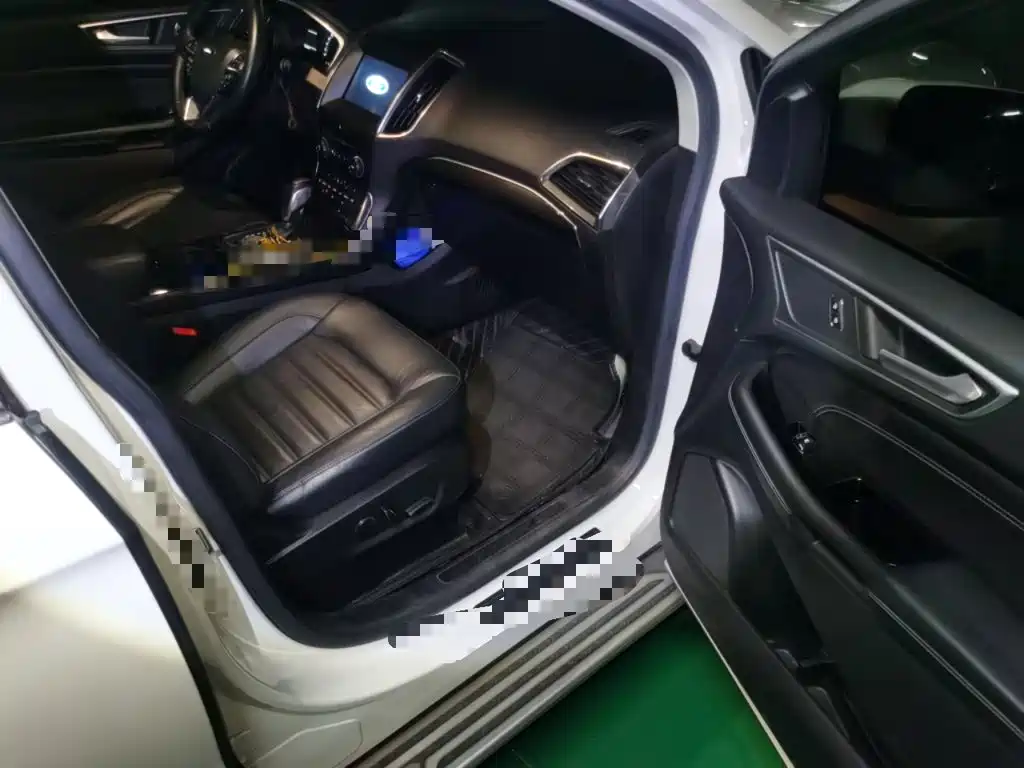 Ford Edge — миниатюра 19