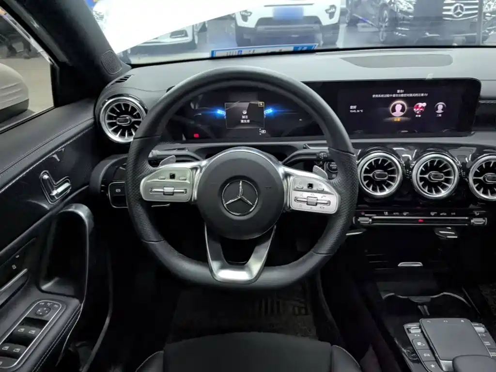 Mercedes-Benz A-Class — миниатюра 11