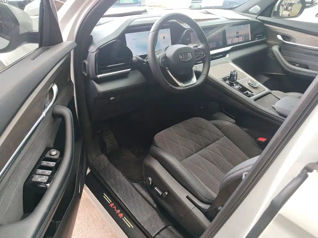 Geely Monjaro L 2025 2.0TD AT