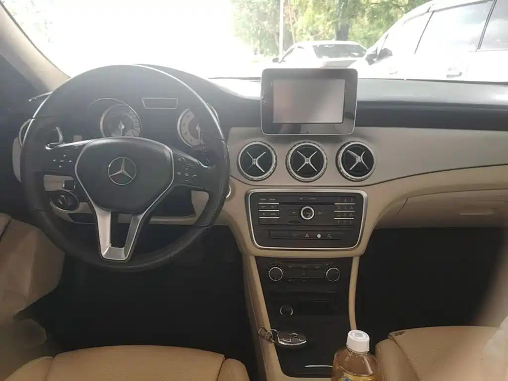 Mercedes-Benz GLA 2016 GLA 200
