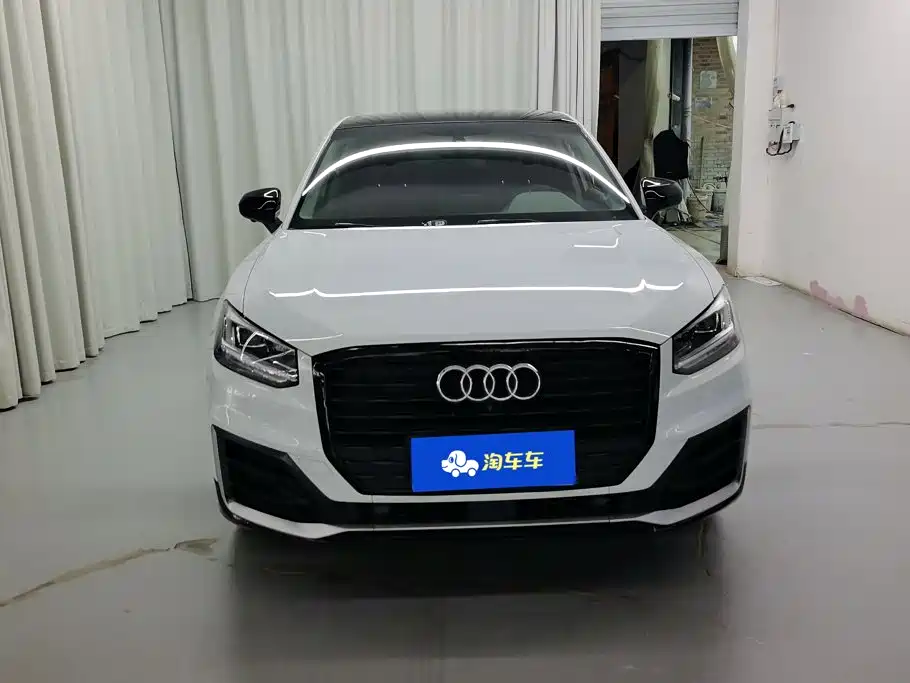Audi Q2L — миниатюра 2