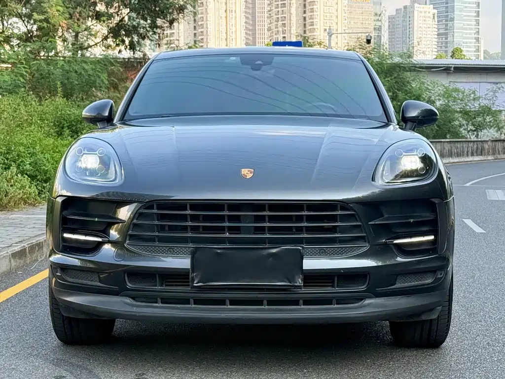 Porsche Macan — миниатюра 3