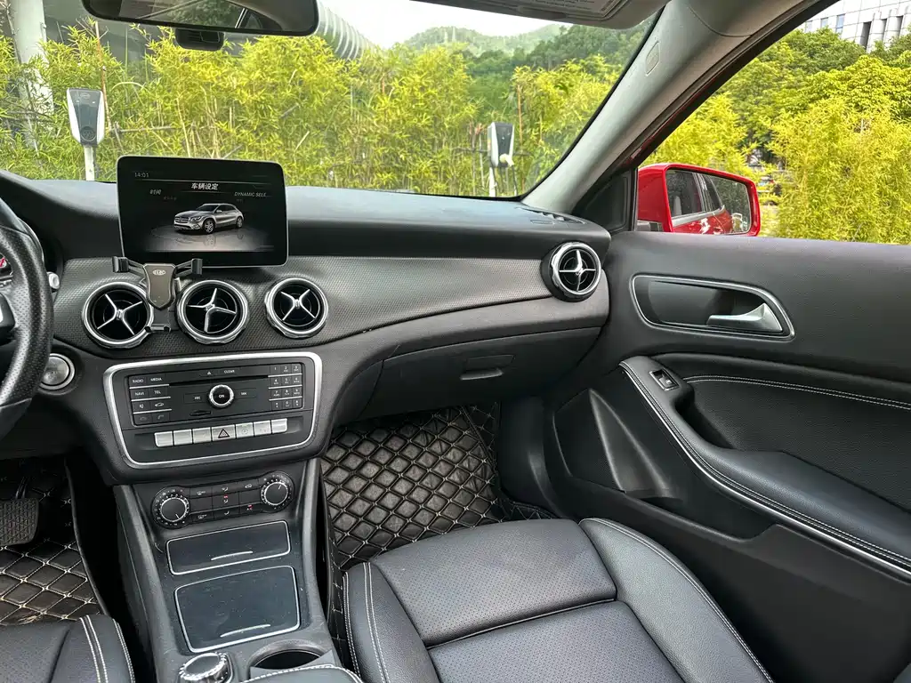 Mercedes-Benz GLA — миниатюра 13