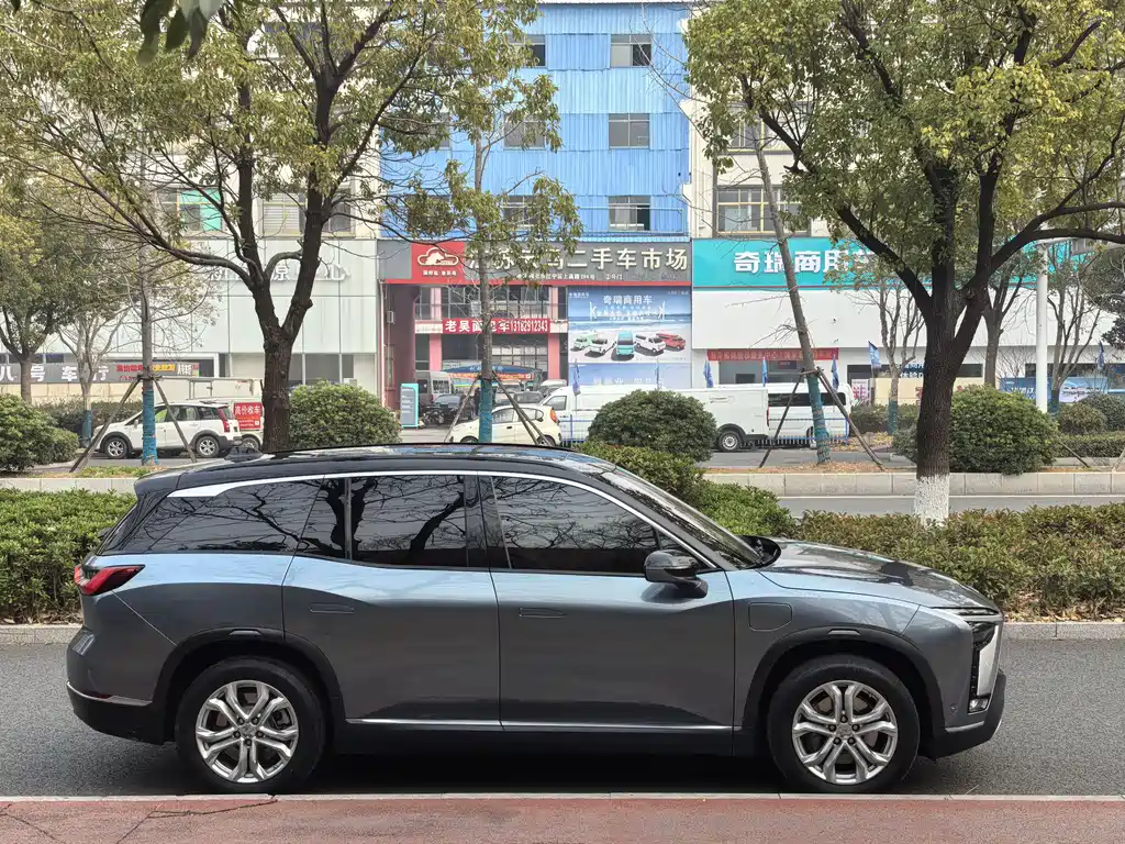 NIO NIO ES8