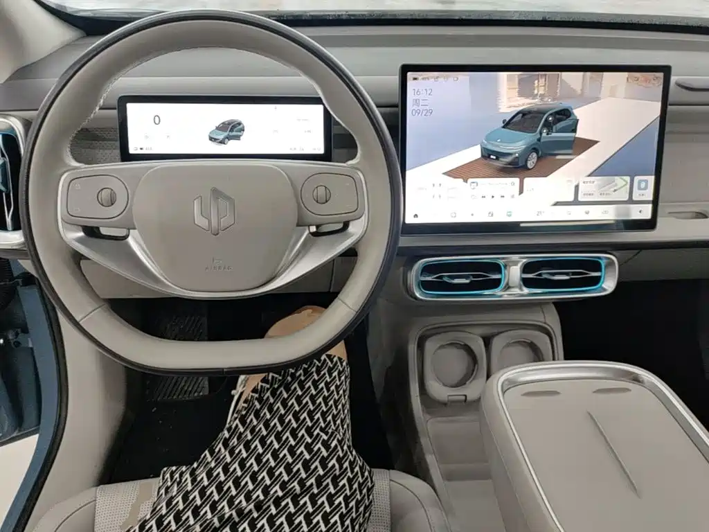 Leapmotor Leapmotor B10 — миниатюра 10