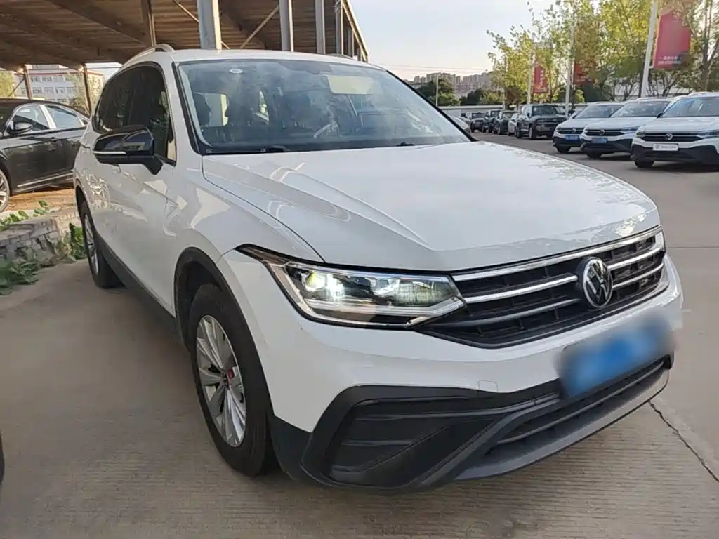 Volkswagen Tiguan L 2024 — фото 3