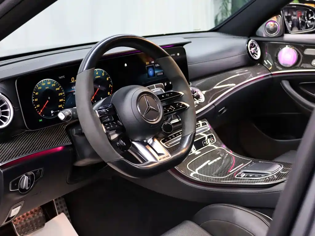 Mercedes-Benz E-Class AMG — миниатюра 8