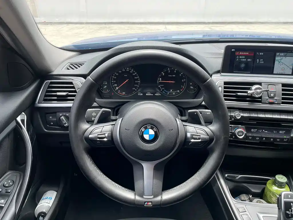 BMW 3 Series — миниатюра 8