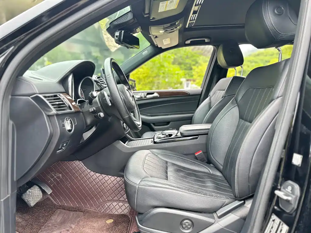 Mercedes-Benz GLS — миниатюра 8