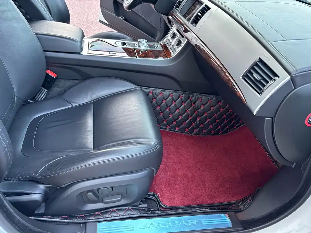 Jaguar XF XF 2.0T 80th Anniversary Collection Luxury Edition, фото 12