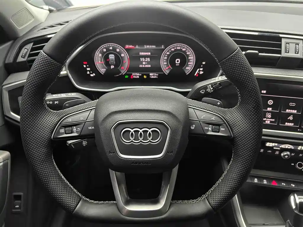 Audi Q3 — миниатюра 8