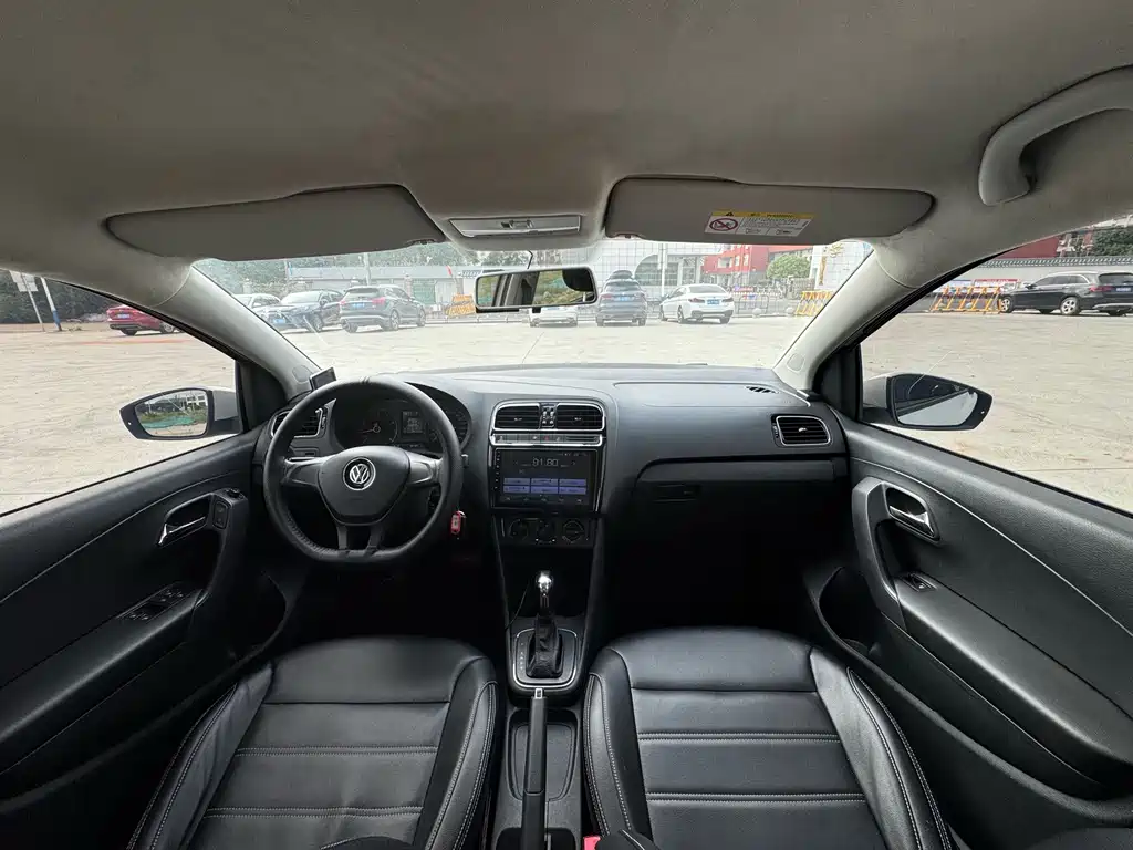 Volkswagen Polo — миниатюра 7
