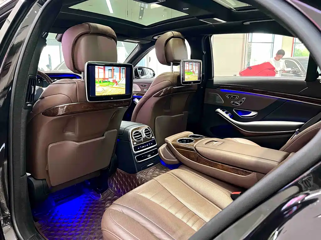 Mercedes-Benz S-Class — миниатюра 9
