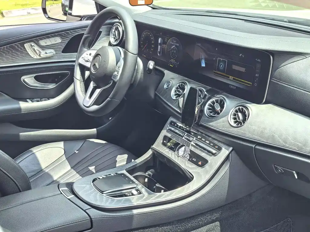 Mercedes-Benz CLS — миниатюра 5