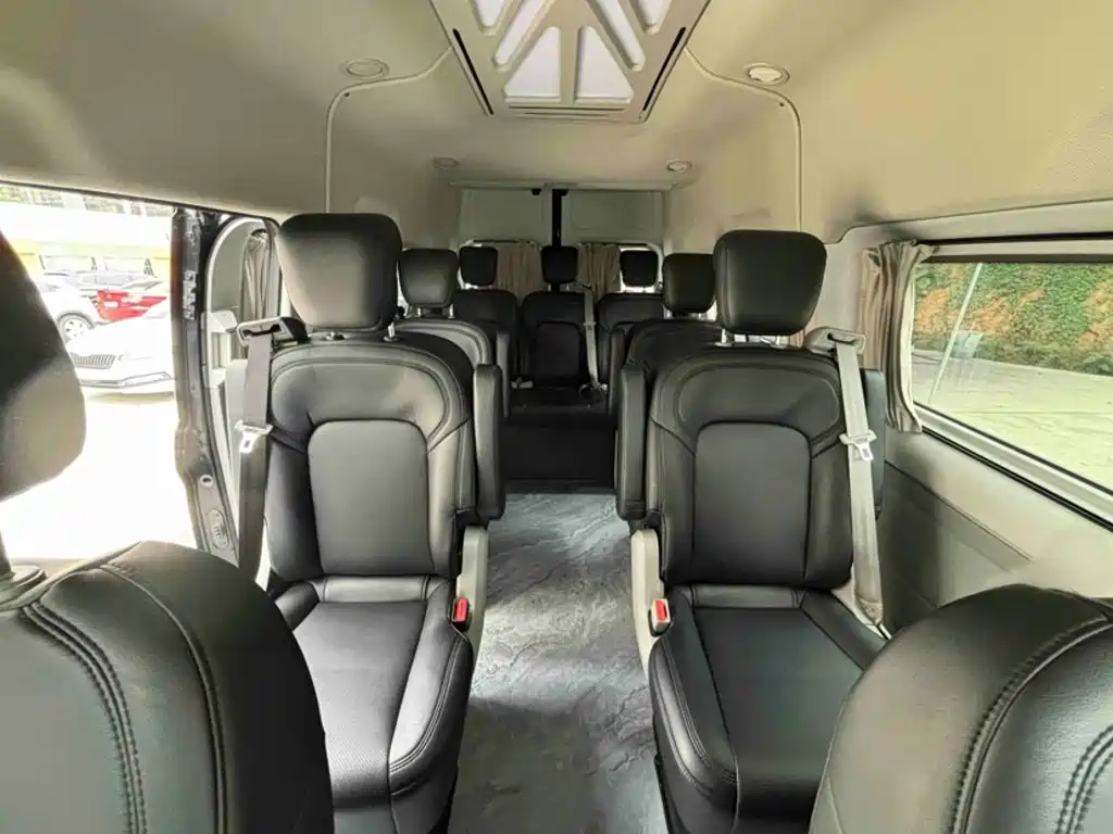 Ford Transit — миниатюра 2