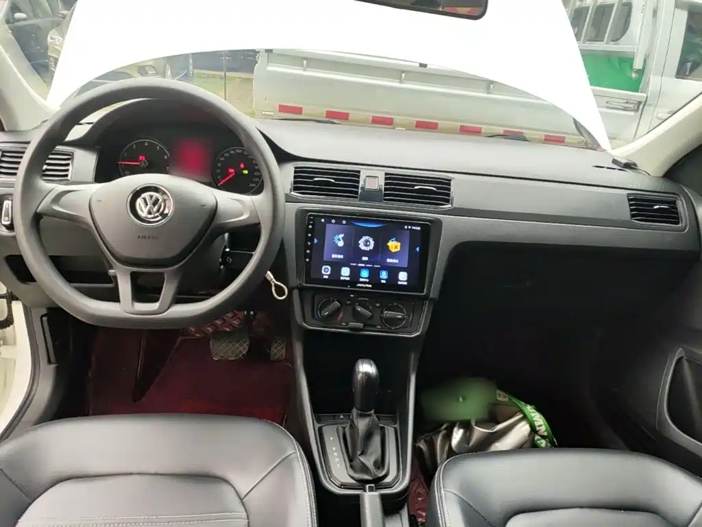 Volkswagen Santana — миниатюра 10