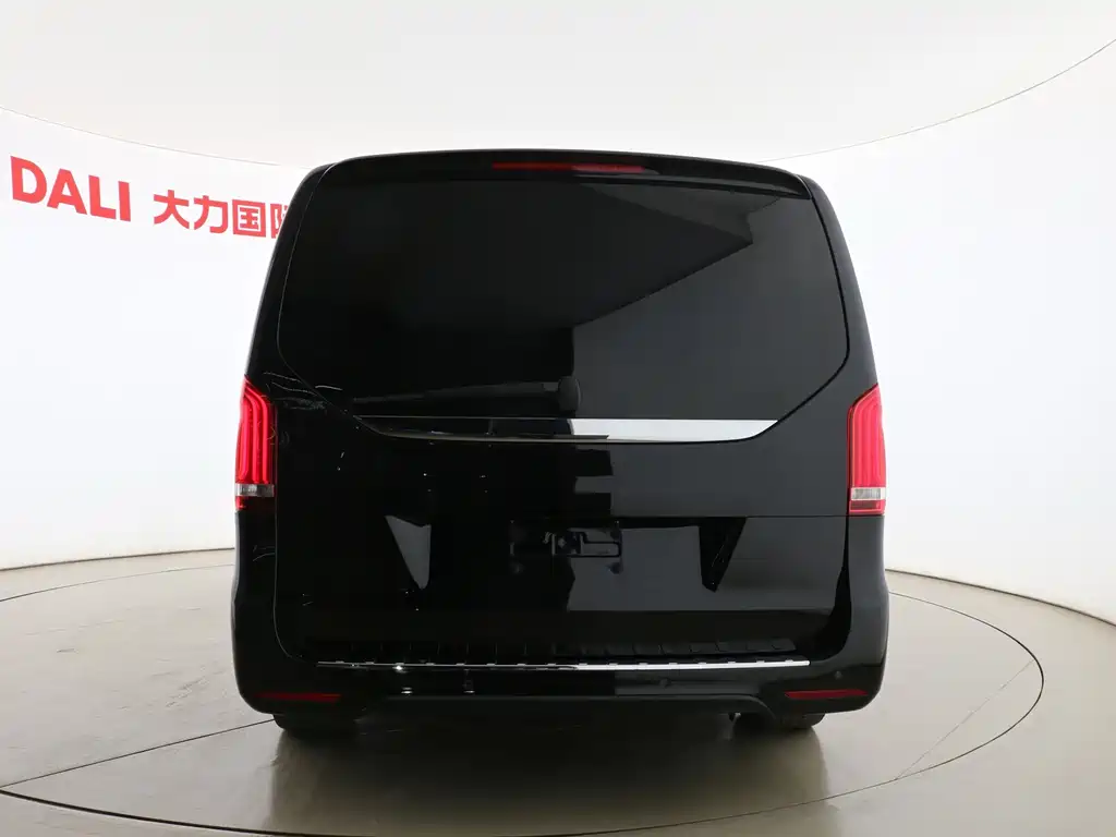 Mercedes-Benz V-Class 2022 — фото 14