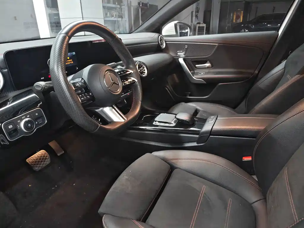 Mercedes-Benz A-Class — миниатюра 7