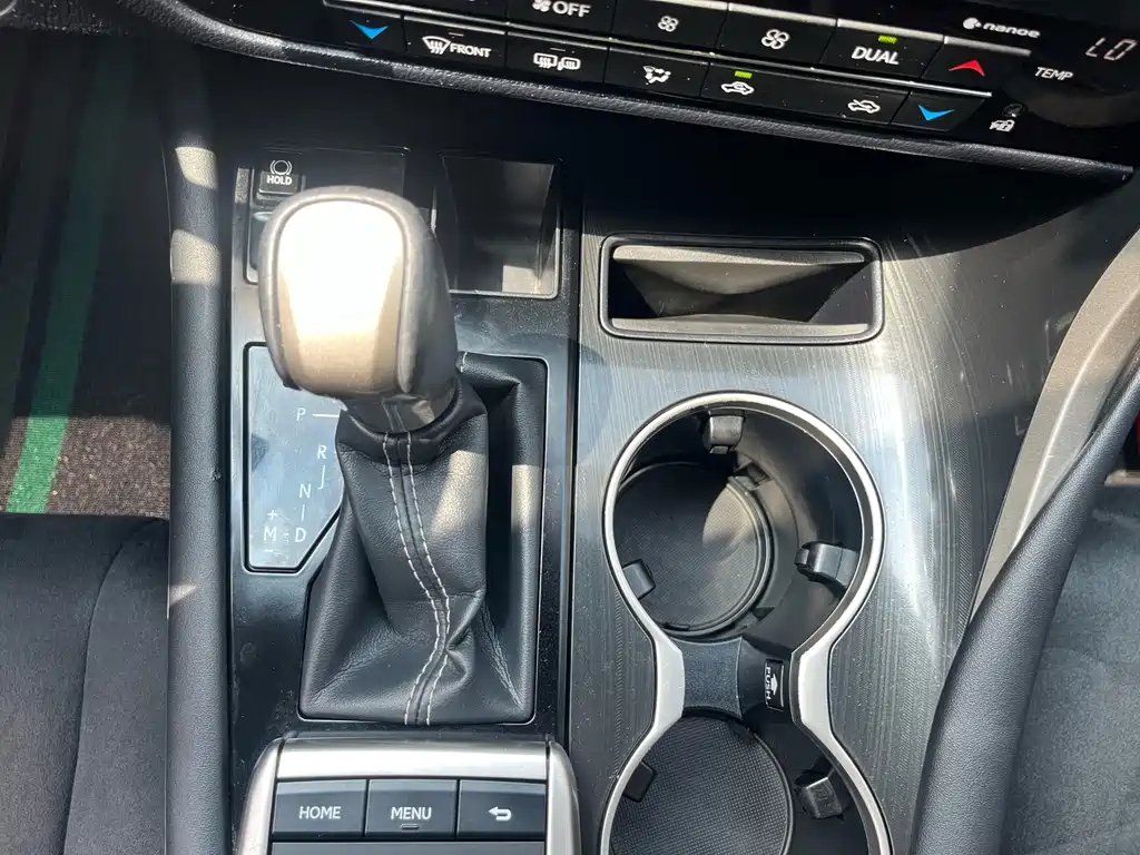 Lexus RX — миниатюра 31