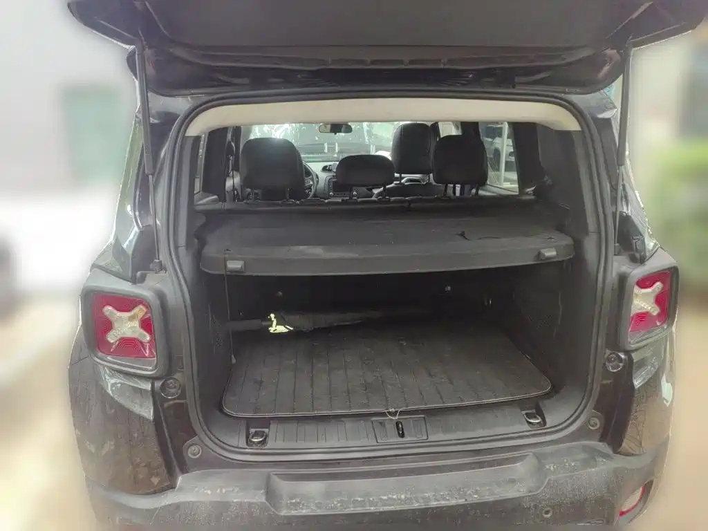 Jeep Renegade — миниатюра 15
