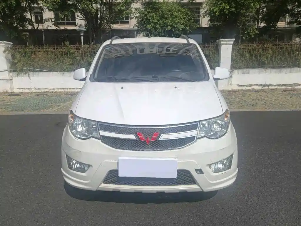 Wuling Hongguang — миниатюра 2