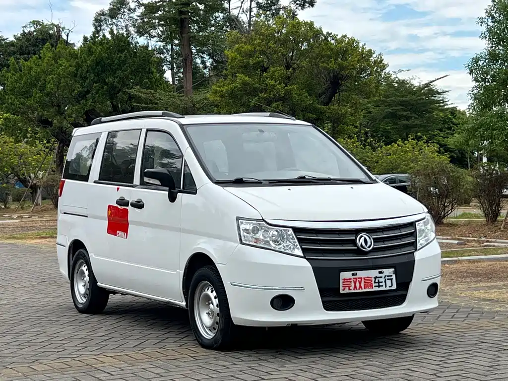 Dongfeng Succe 2013 1.5L MT Comfort 7 мест V