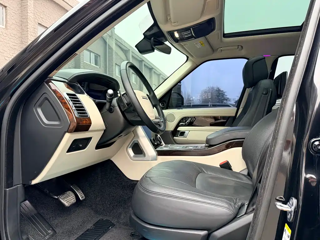 Land Rover Range Rover 2020 3.0 L6 Long Wheelbase