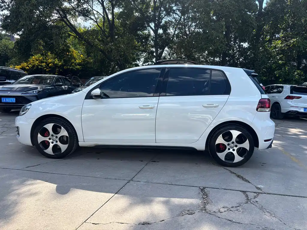 Volkswagen Golf GTI — миниатюра 5