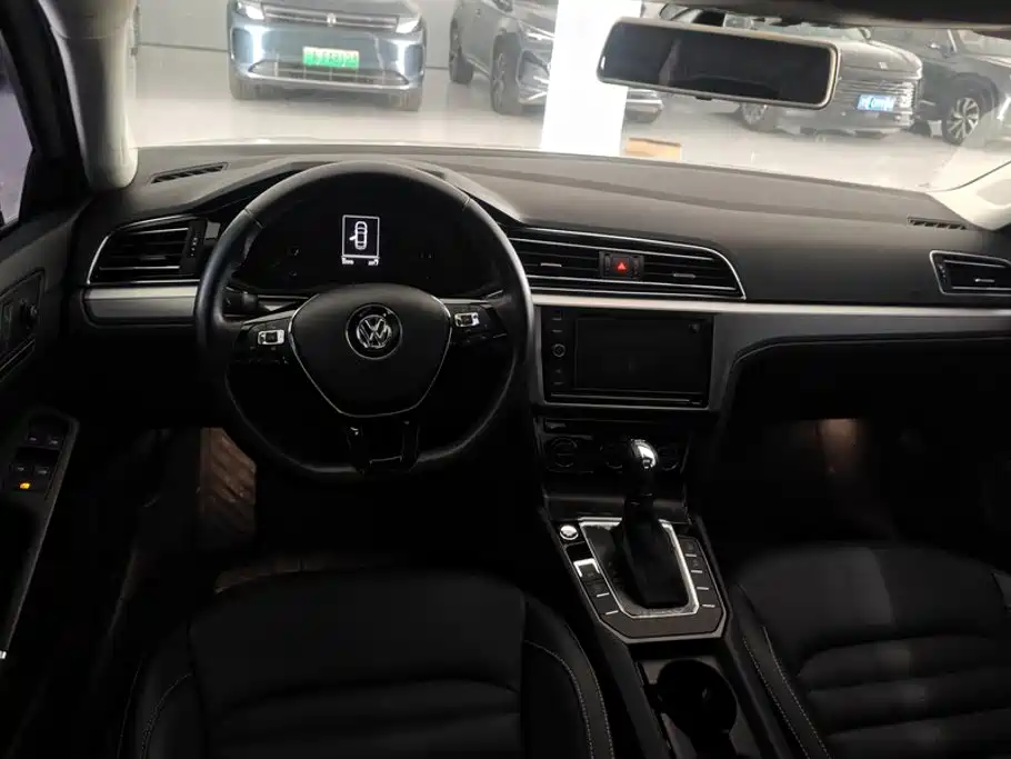 Volkswagen Lamando — миниатюра 12