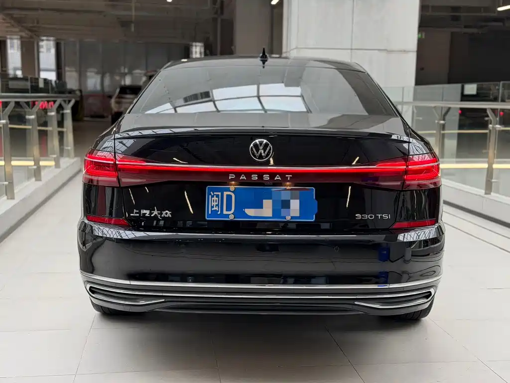 Volkswagen Passat 2023 330TSI Luxury