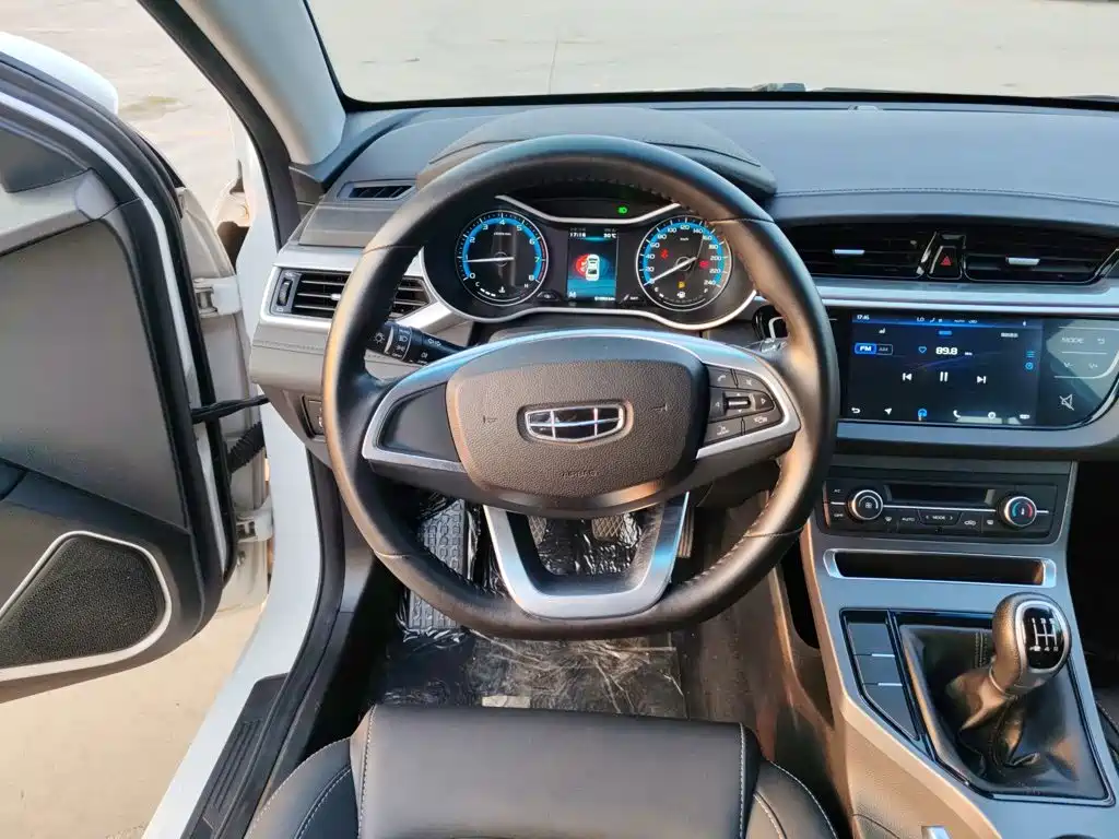 Geely Emgrand — миниатюра 7