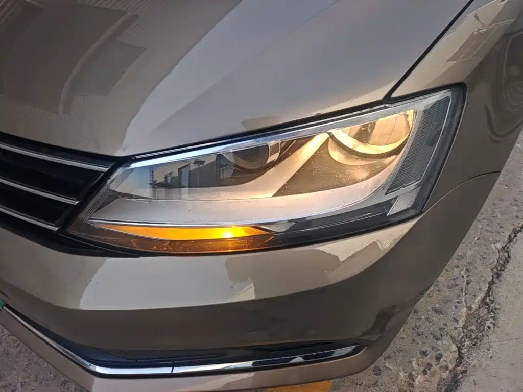 Volkswagen Sagitar — миниатюра 24