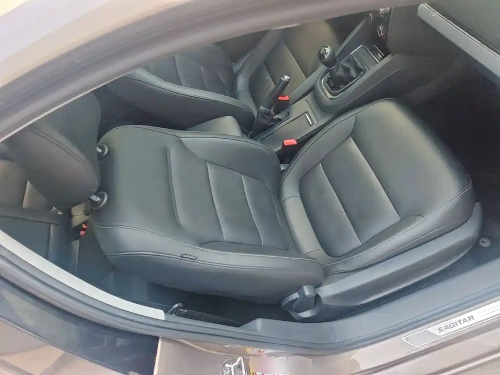 Volkswagen Sagitar — миниатюра 25