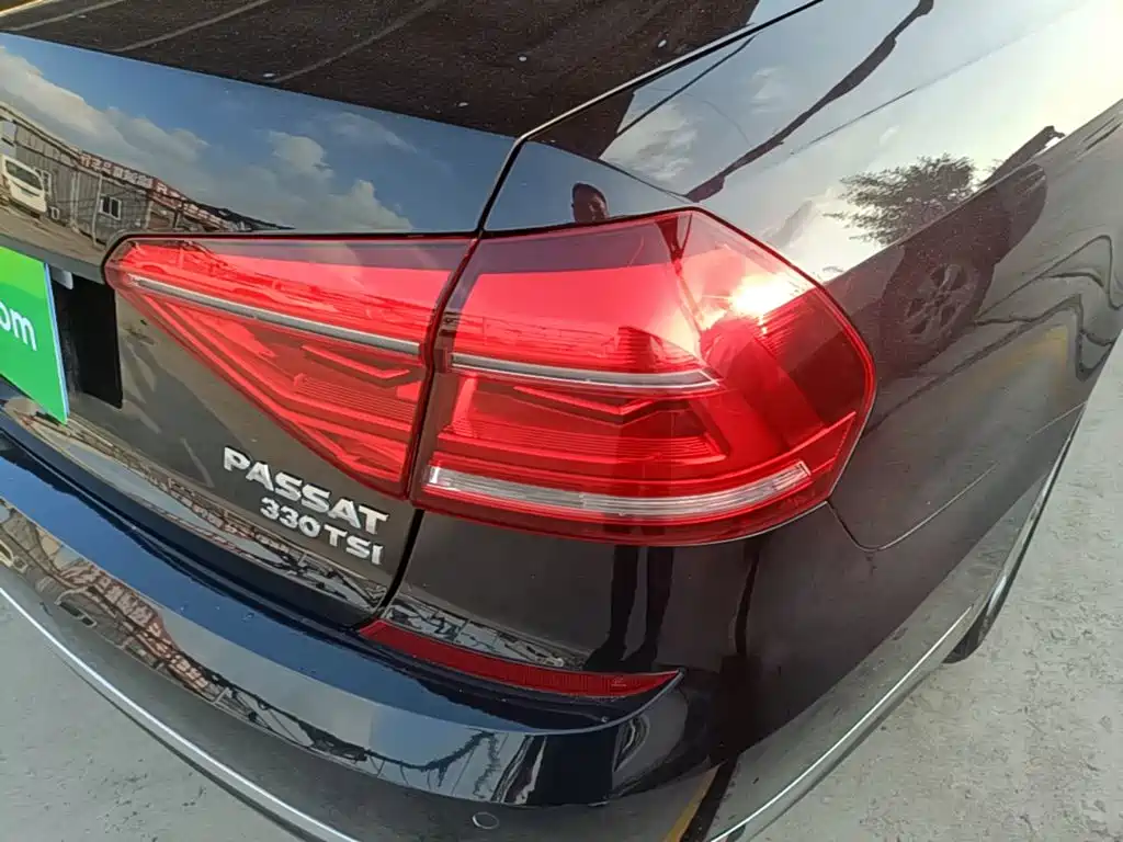 Volkswagen Passat — миниатюра 8