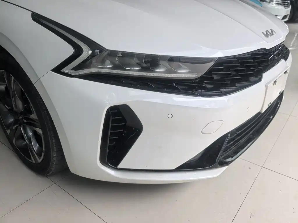 Kia K5 — миниатюра 14