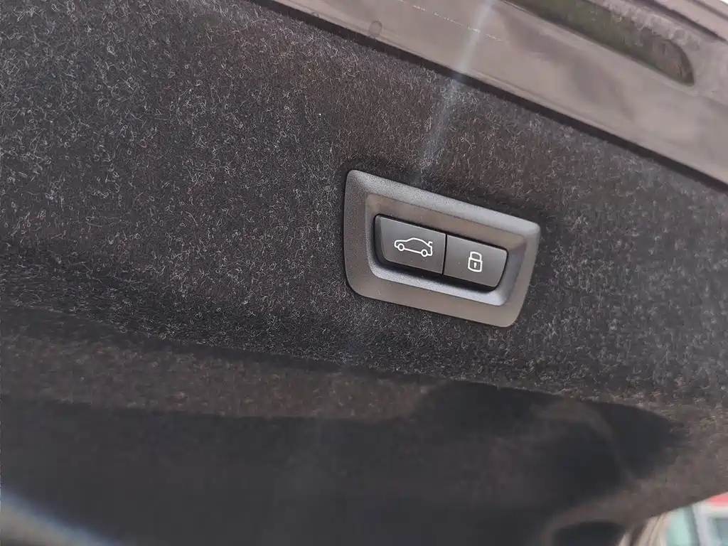 BMW 5 Series — миниатюра 22