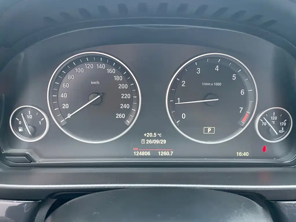 BMW 5 Series — миниатюра 16