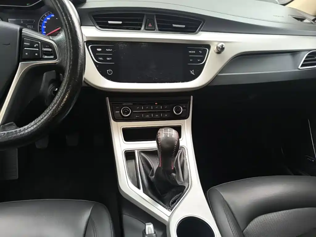 Geely Vision — миниатюра 13