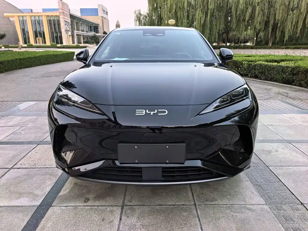 BYD Sealion 07 EV
