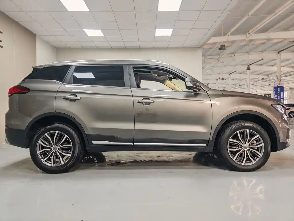 Geely Boyue — миниатюра 13