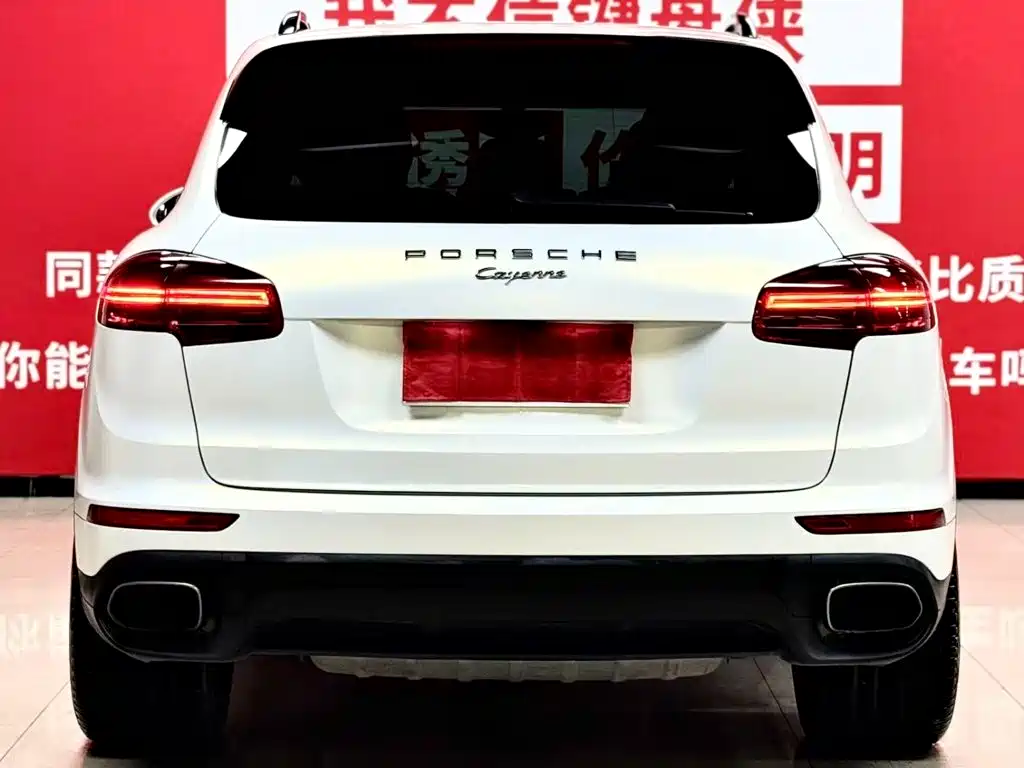 Porsche Cayenne — миниатюра 5