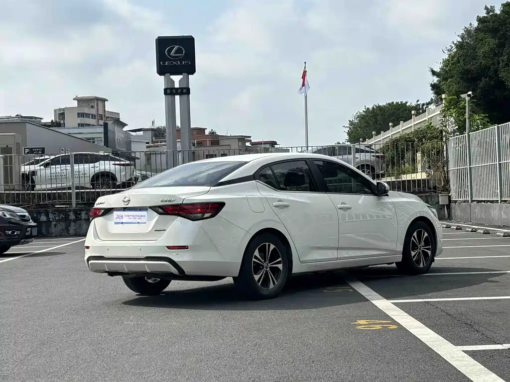 Nissan Sylphy — миниатюра 4