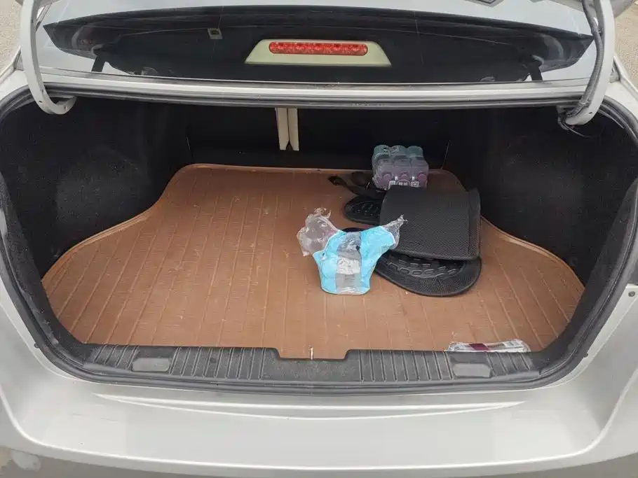 Buick Excelle — миниатюра 4