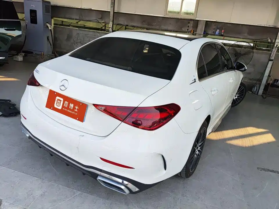 Mercedes-Benz C-Class — миниатюра 2