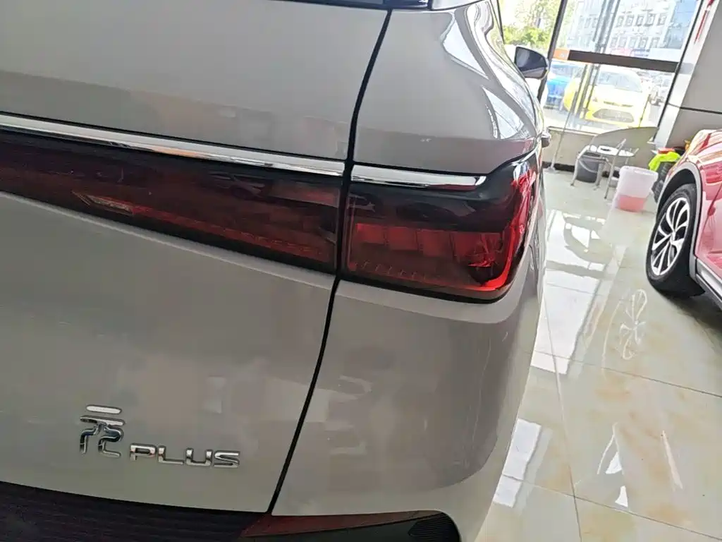 BYD Yuan Plus — миниатюра 8