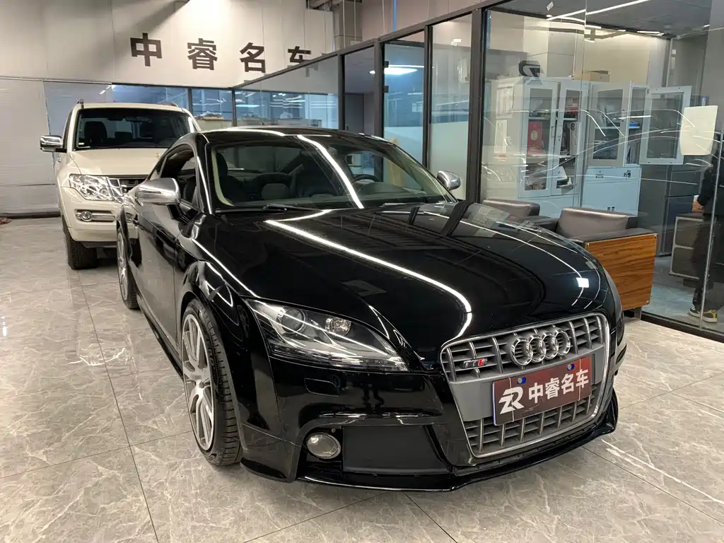Audi TTS 2011 TTS Coupe 2.0TFSI quattro
