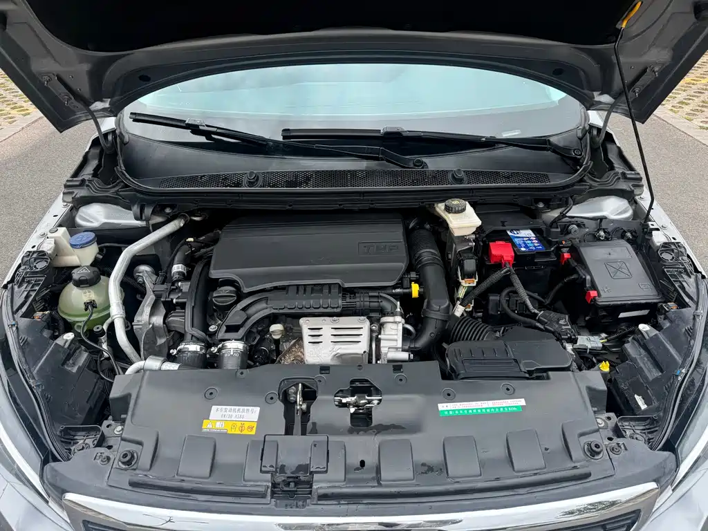Peugeot 308 — миниатюра 12